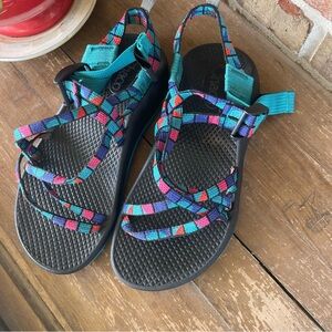 Colorful Chacos Kids‎ size 3 sb4